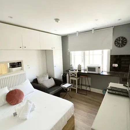 Stylish Centre - Grand House Apartment *
